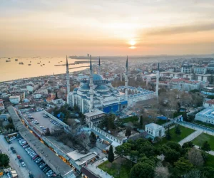 Istanbul - Medina Travel